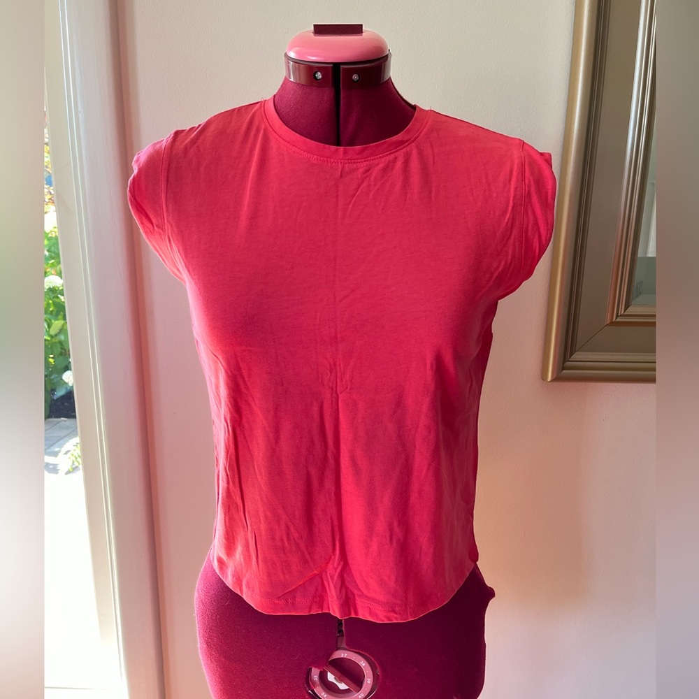 NWT ZARA T-SHIRT